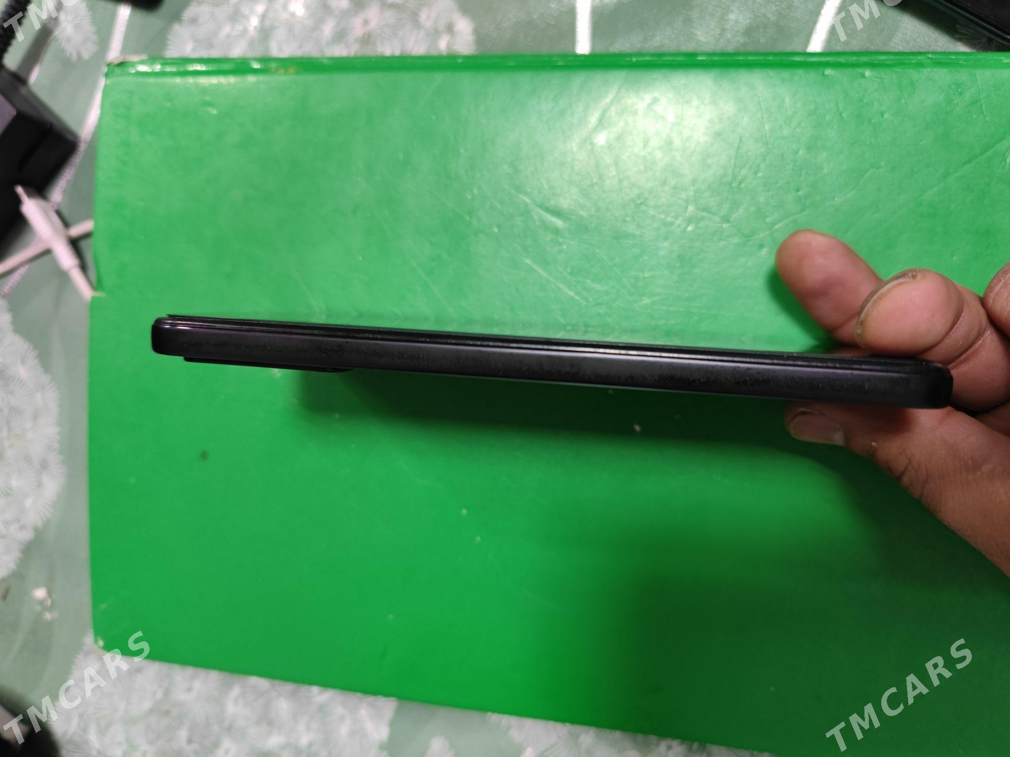 POCO X4 PRO 5G 8/256 - Mary - img 5