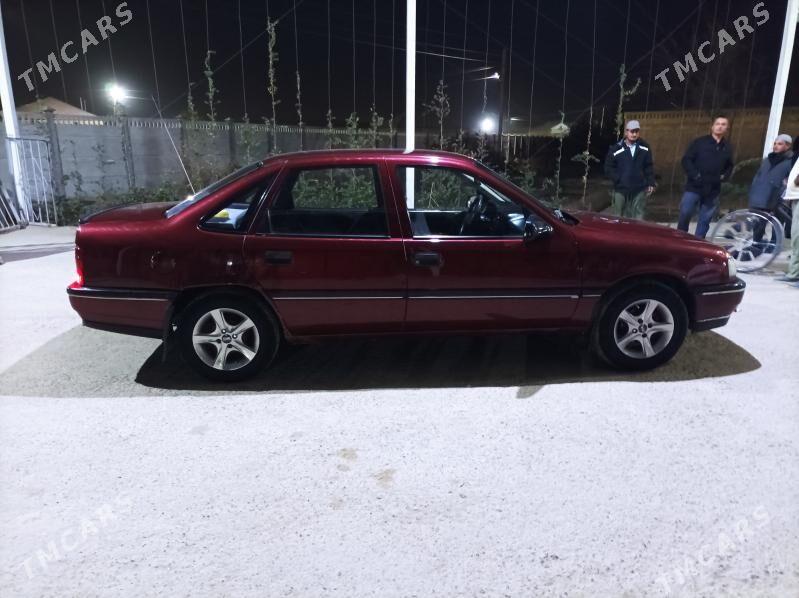 Opel Vectra 1992 - 45 000 TMT - Мары - img 1