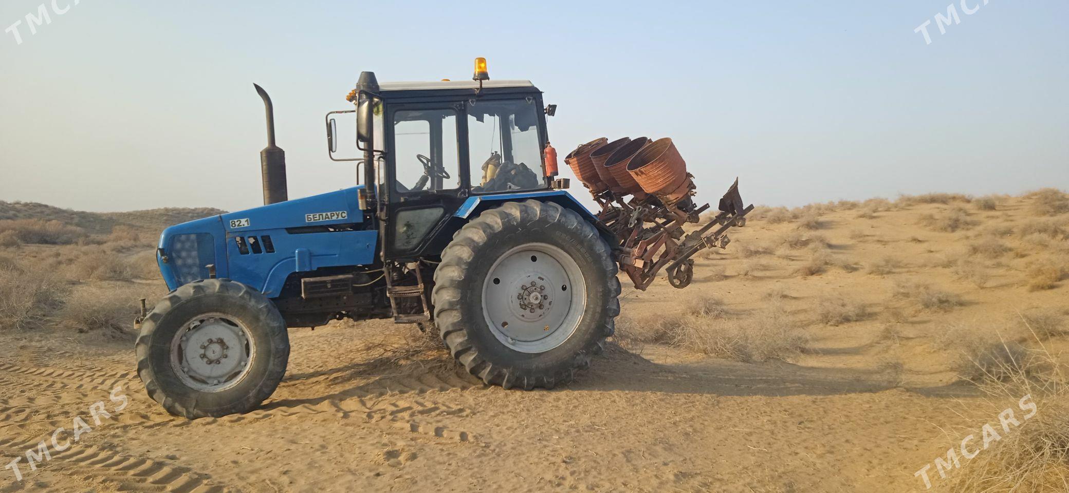 MTZ 82 2007 - 125 000 TMT - Türkmengala - img 5