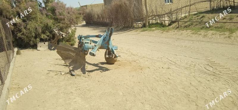 MTZ 82 2007 - 125 000 TMT - Türkmengala - img 3