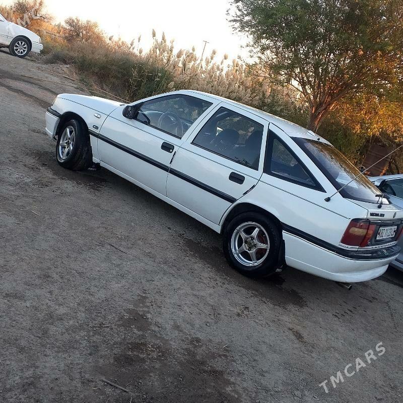 Opel Vectra 1993 - 35 000 TMT - Дянев - img 2