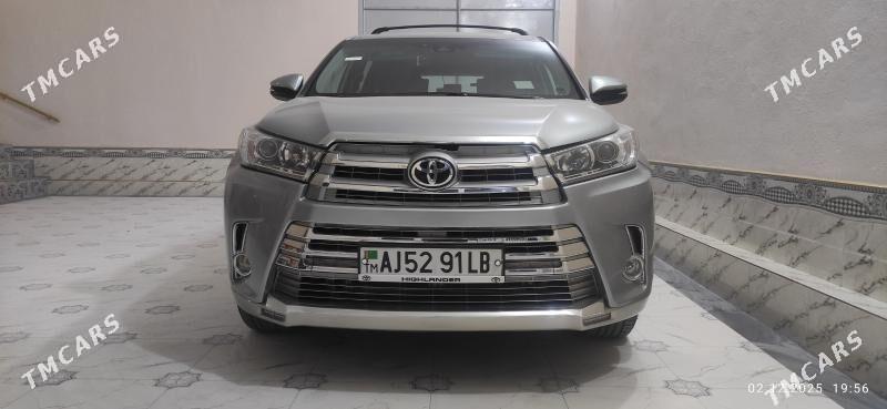 Toyota Highlander 2018 - 440 000 TMT - Türkmenabat - img 1