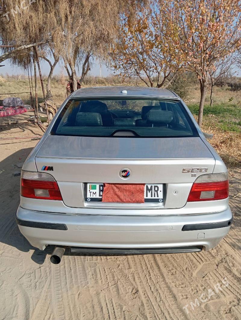 BMW 528 1998 - 130 000 TMT - Baýramaly - img 4