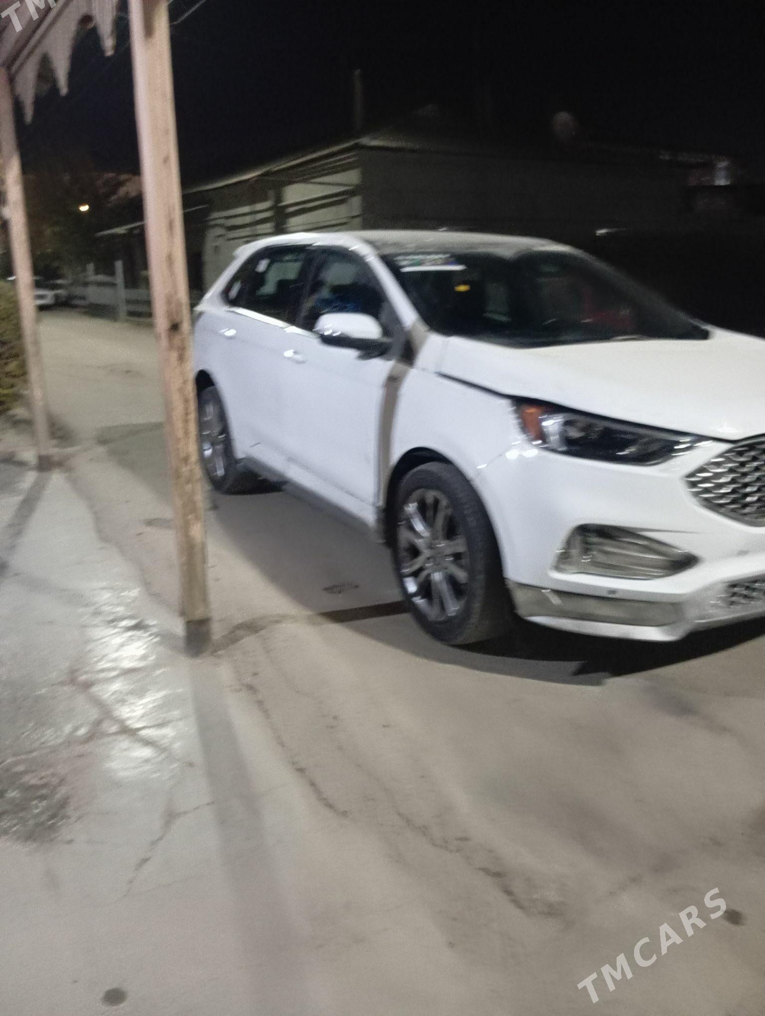 Ford Edge 2022 - 200 000 TMT - Дашогуз - img 2