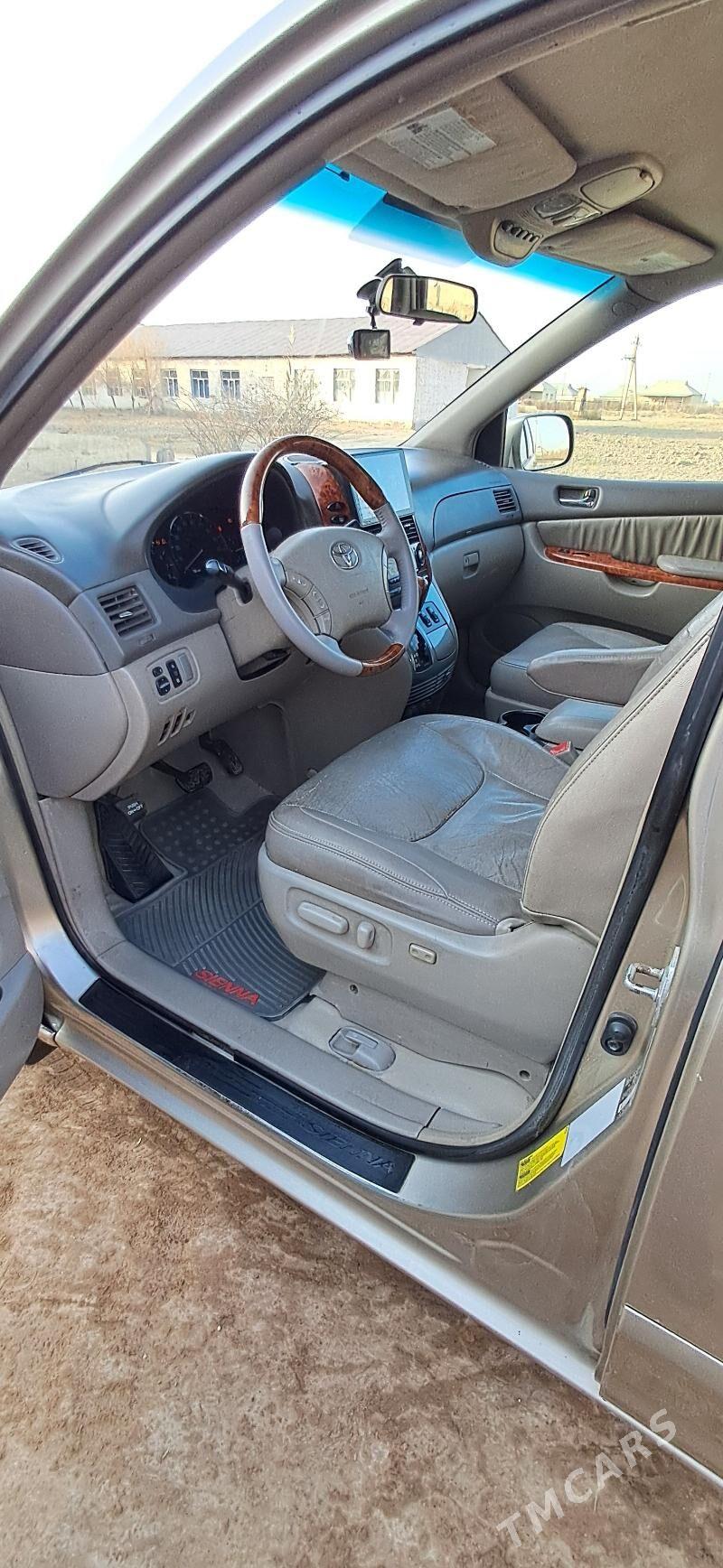 Toyota Sienna 2006 - 260 000 TMT - Каракумский этрап - img 5