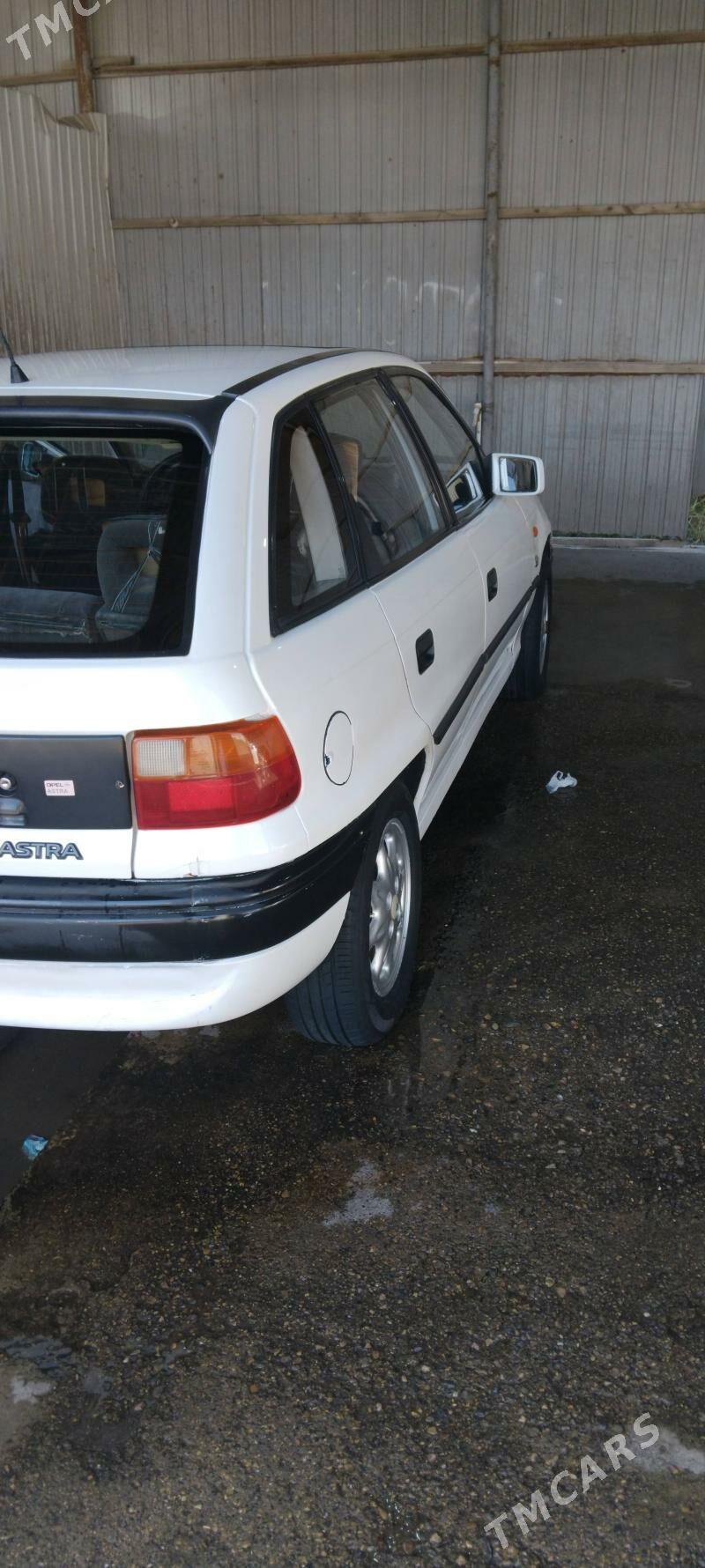 Opel Astra 1992 - 35 000 TMT - Mary - img 3