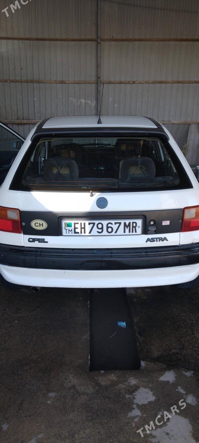 Opel Astra 1992 - 35 000 TMT - Mary - img 2