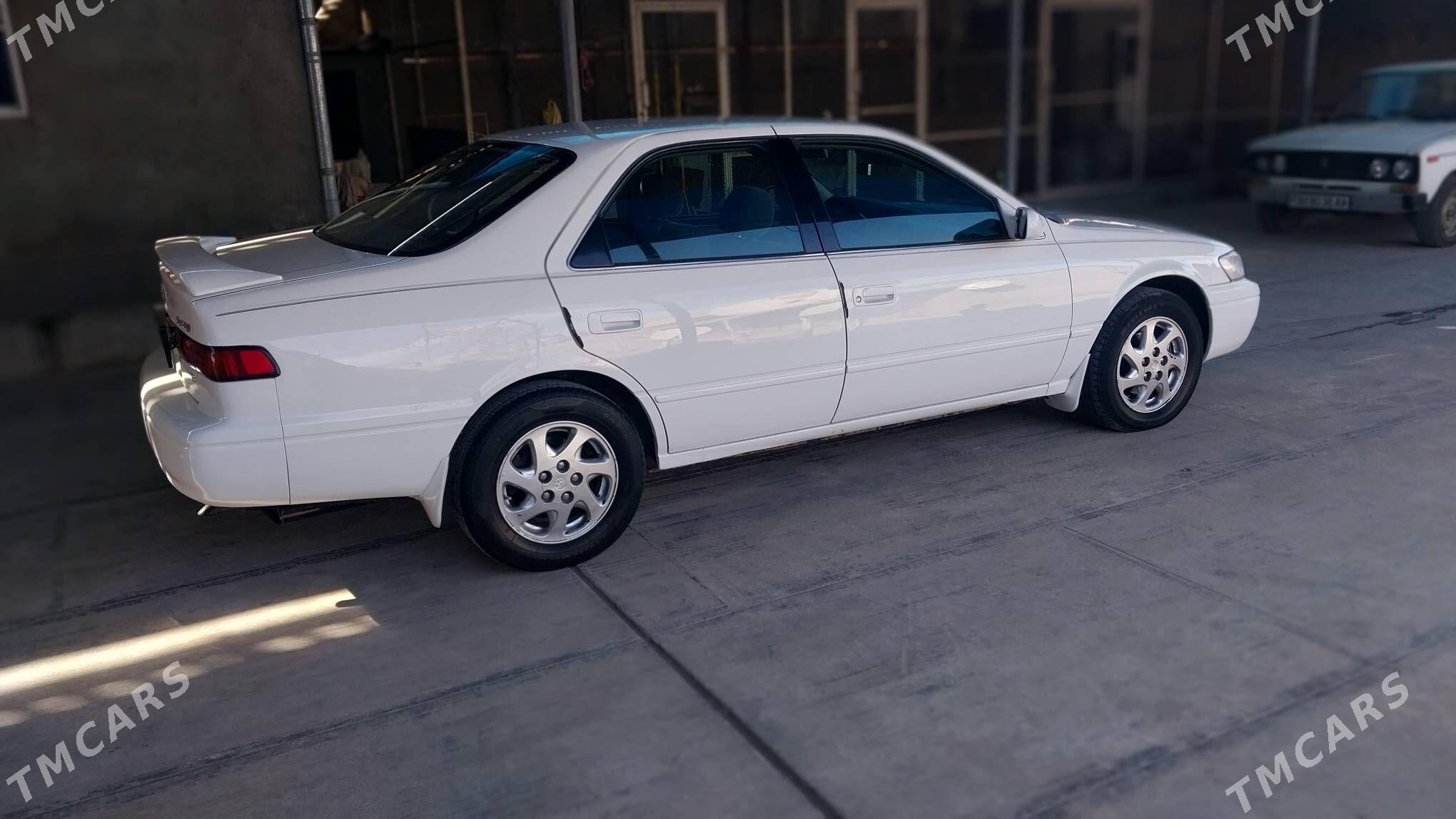 Toyota Camry 1999 - 155 000 TMT - Теджен - img 6