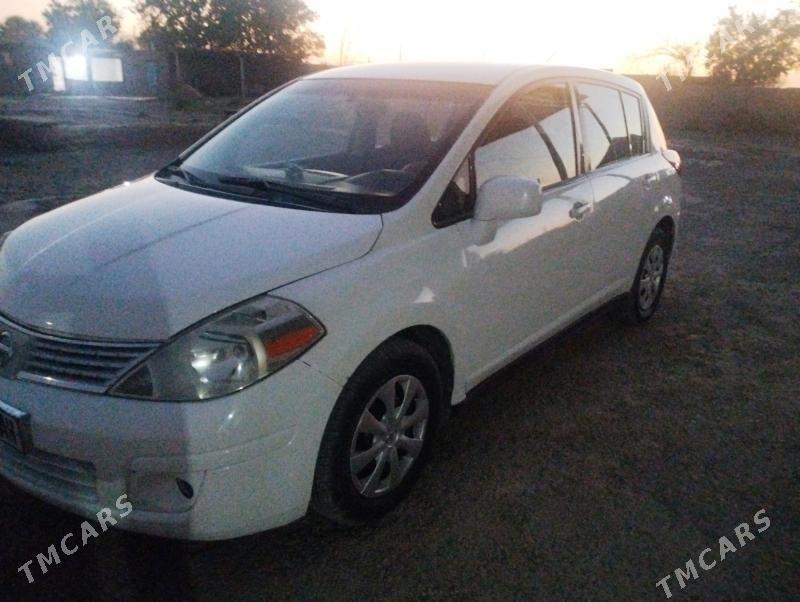 Nissan Versa 2012 - 120 000 TMT - Кака - img 5