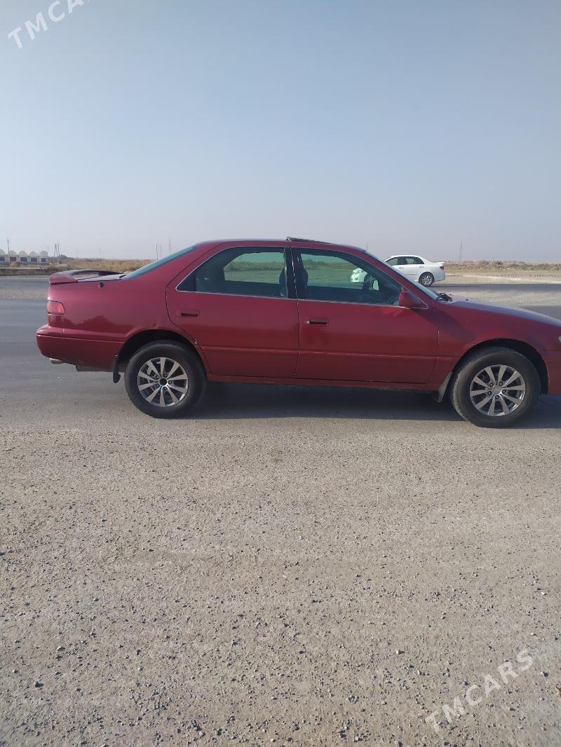 Toyota Camry 1998 - 120 000 TMT - Туркменабат - img 2