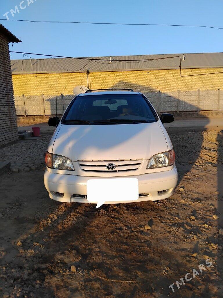 Toyota Sienna 2002 - 175 000 TMT - Сакарчага - img 3