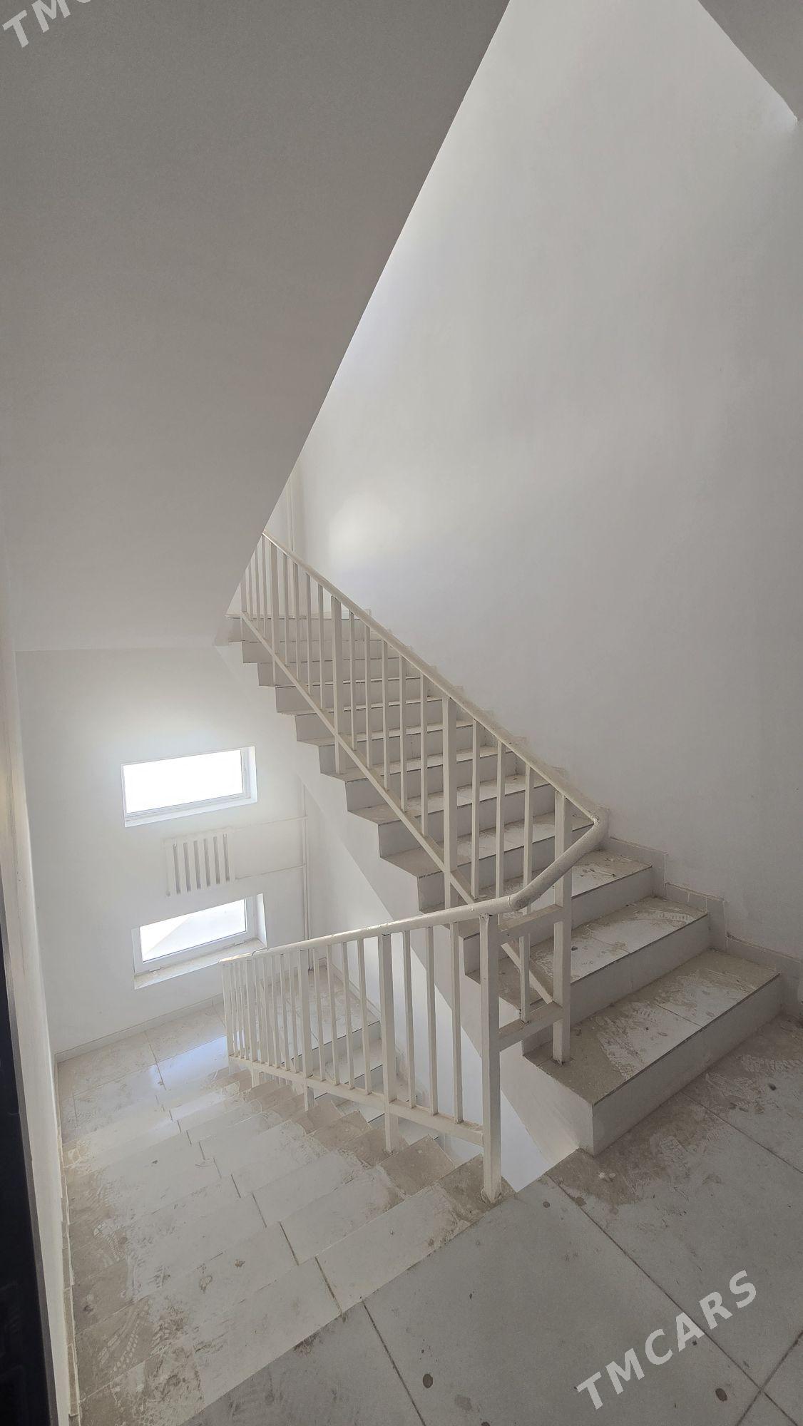 Элитка Аэропорт 3эт 3ком 171м² - Дашогуз - img 10