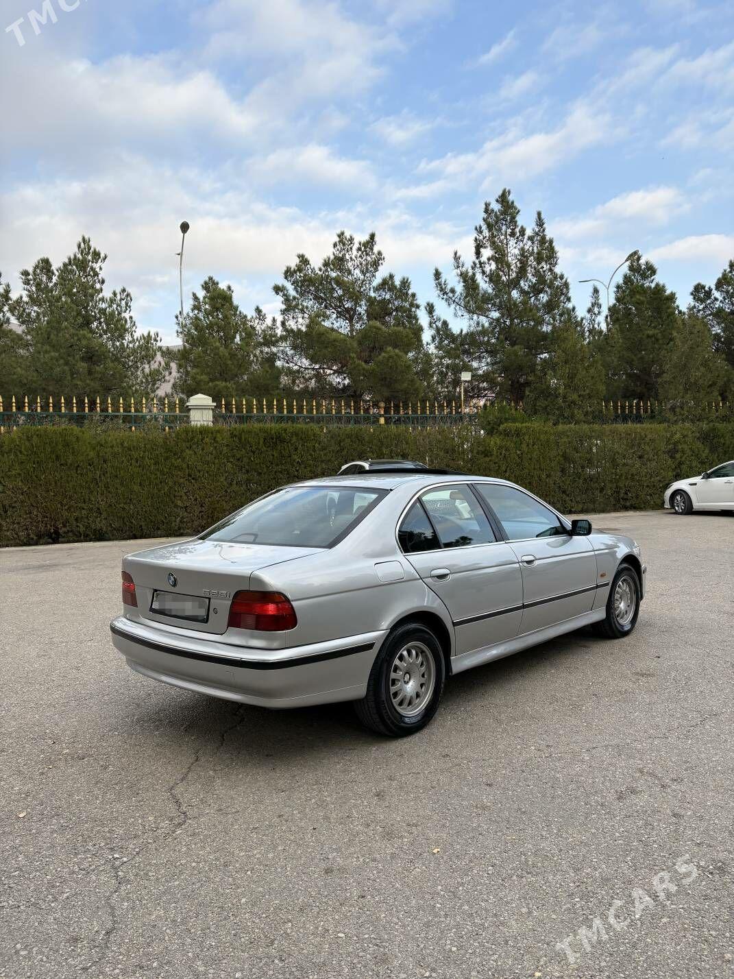 BMW E39 1999 - 100 000 TMT - Балканабат - img 6