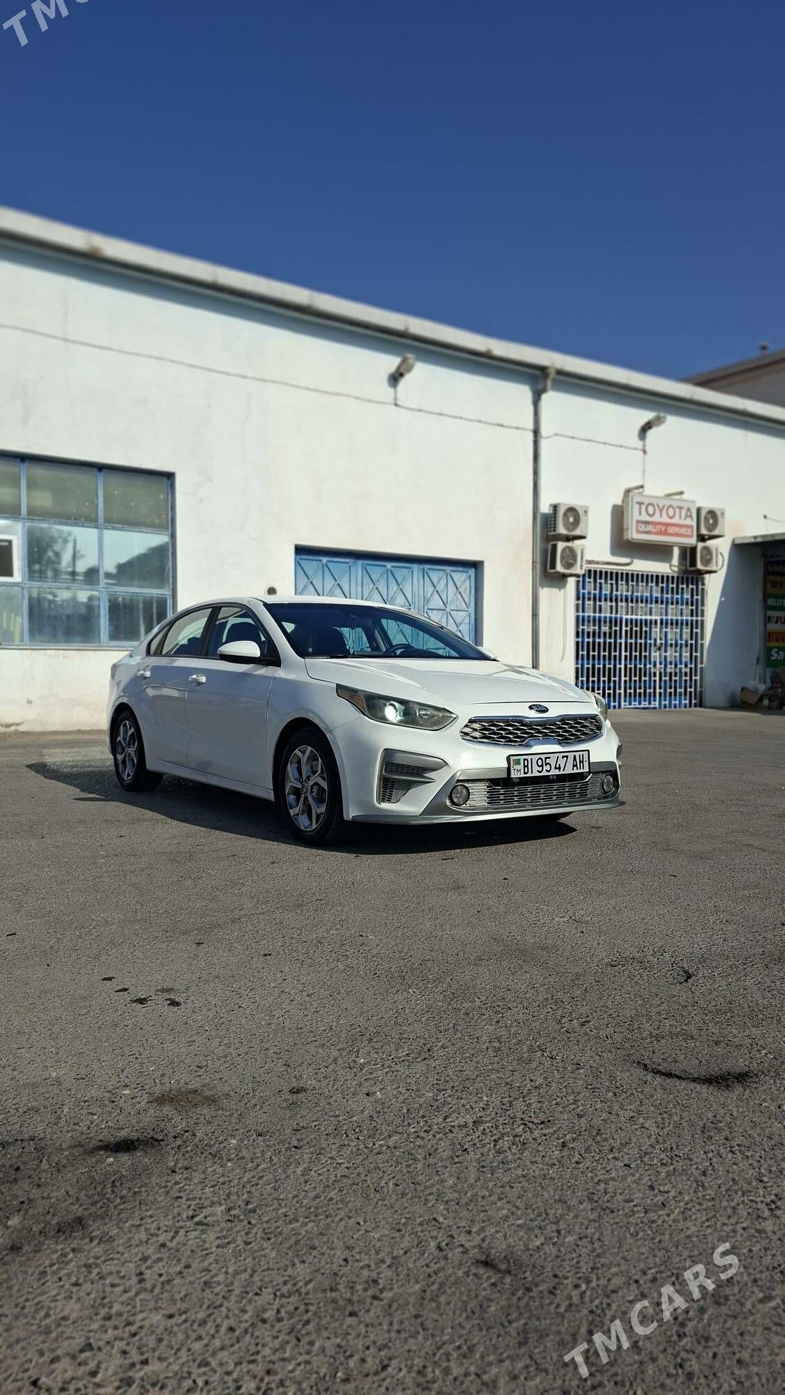 Kia Forte 2022 - 240 000 TMT - Бузмеин - img 1