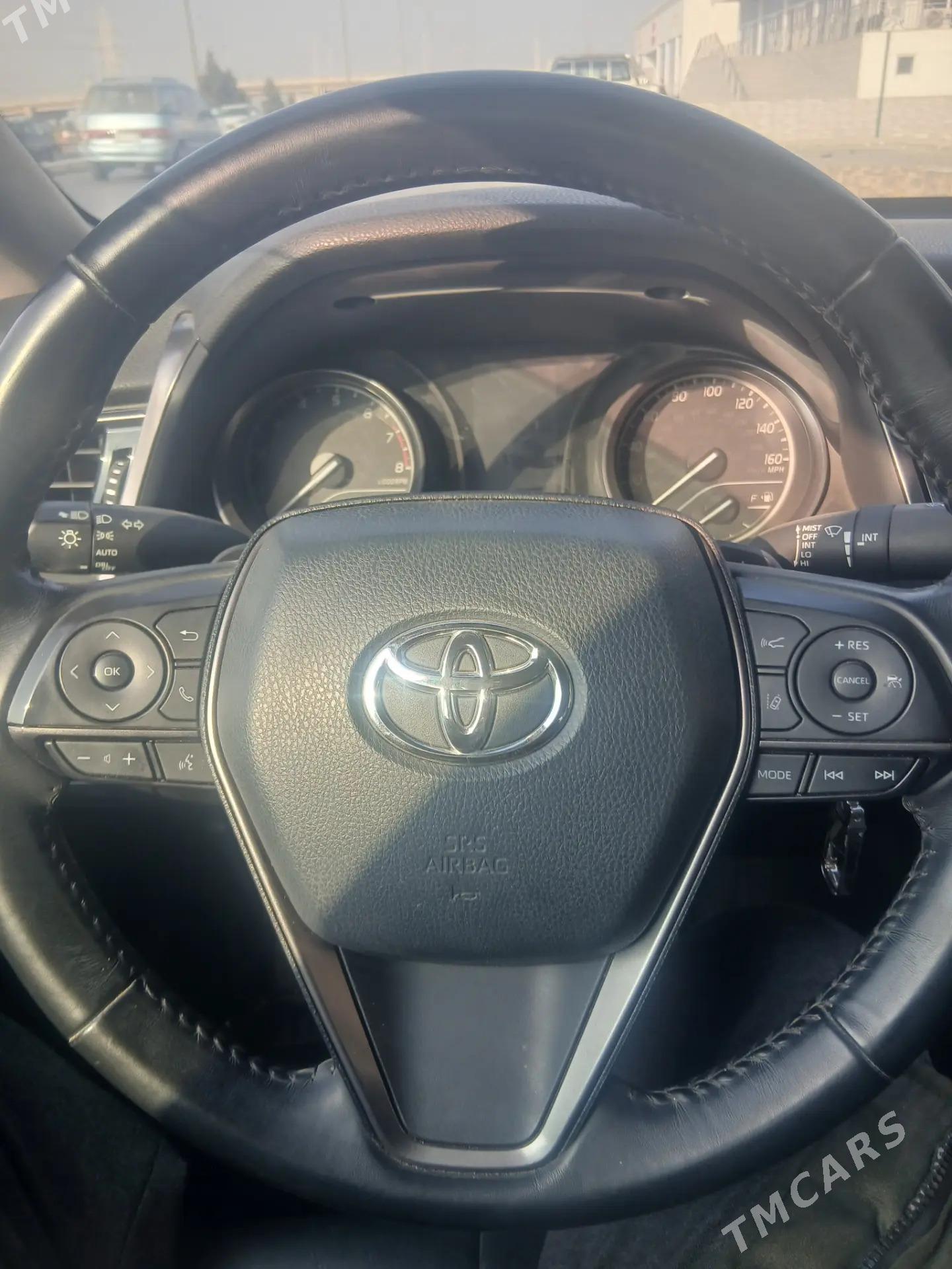 Toyota Camry 2021 - 300 000 TMT - Фарап - img 5