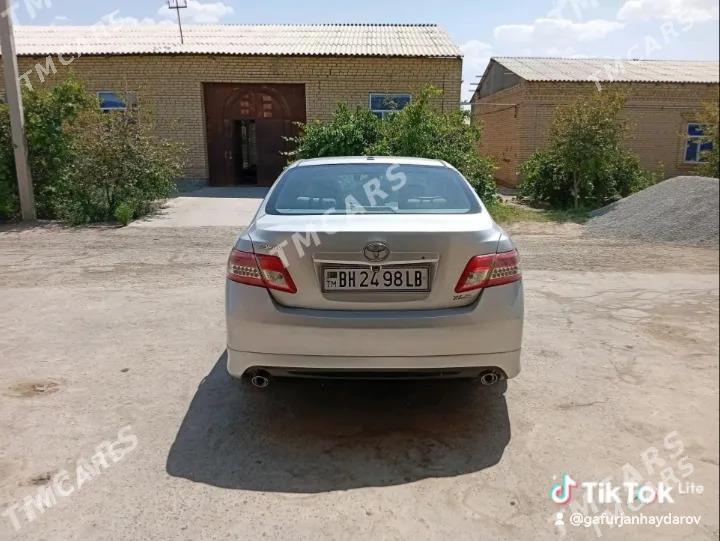 Toyota Camry 2010 - 195 000 TMT - Дянев - img 2