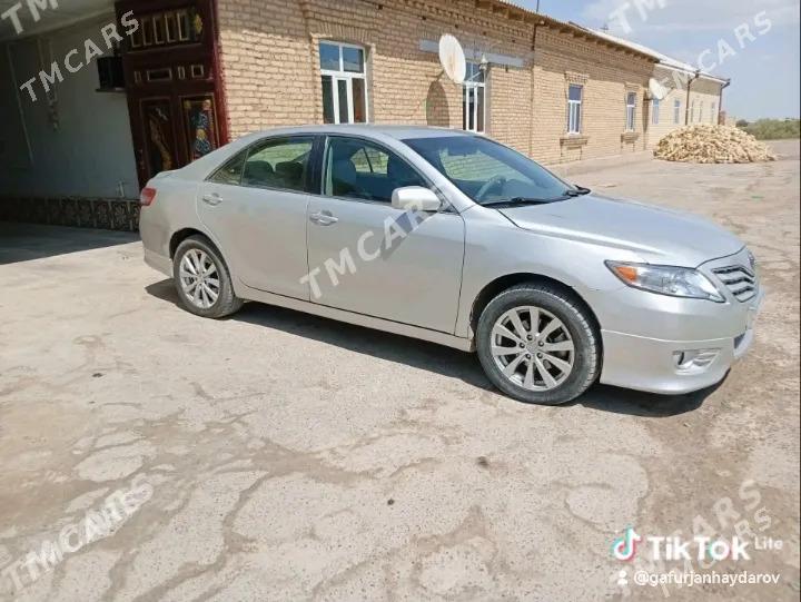 Toyota Camry 2010 - 195 000 TMT - Дянев - img 5