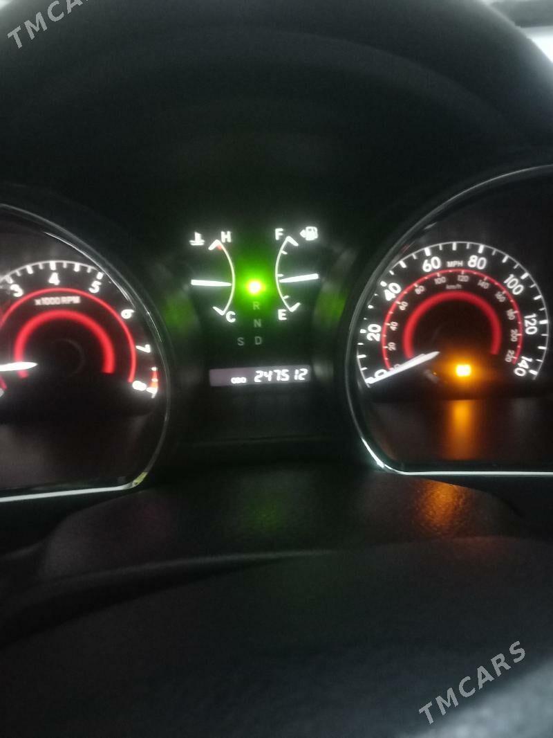 Toyota Highlander 2010 - 325 000 TMT - Бузмеин - img 2
