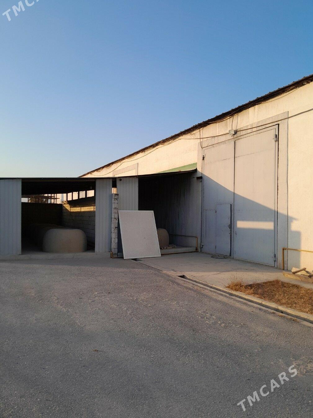 ХЛЕБОПЕКАРНЫЙ ЗАВОД - 650 М2 - Бузмеин - img 2