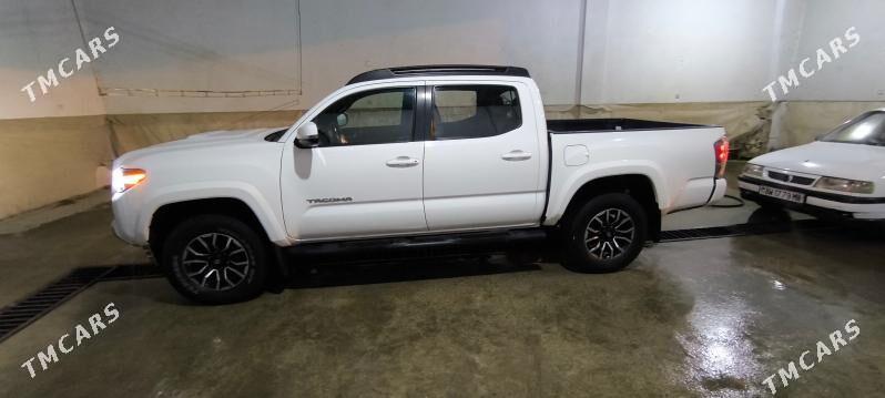 Toyota Tacoma 2020 - 500 000 TMT - Байрамали - img 3
