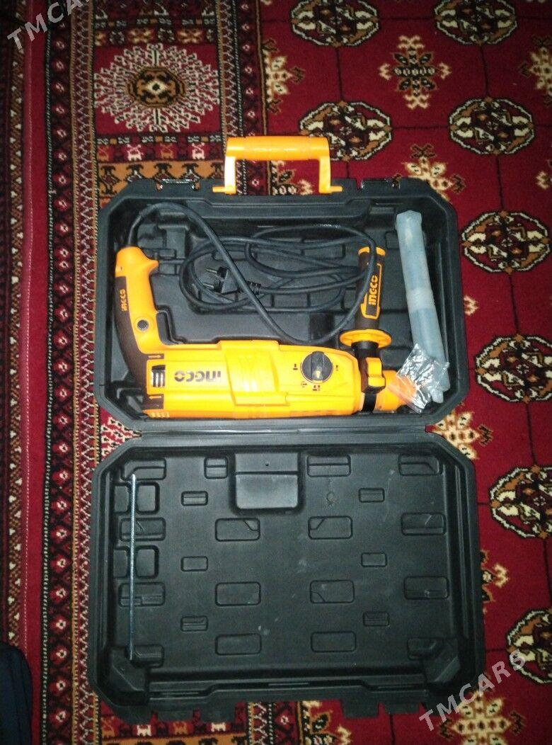 Drel - Гурбансолтан Едже - img 1