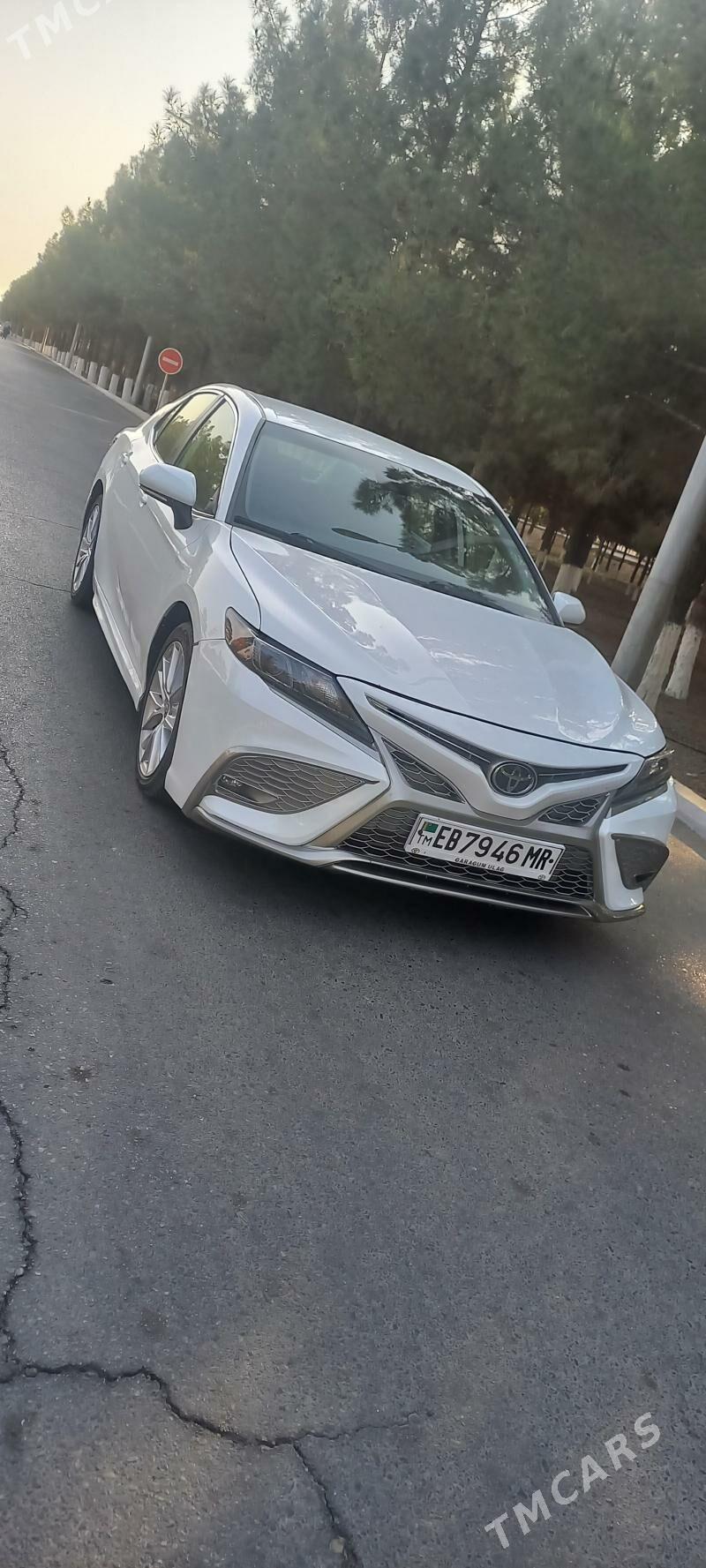 Toyota Camry 2022 - 320 000 TMT - Мары - img 1