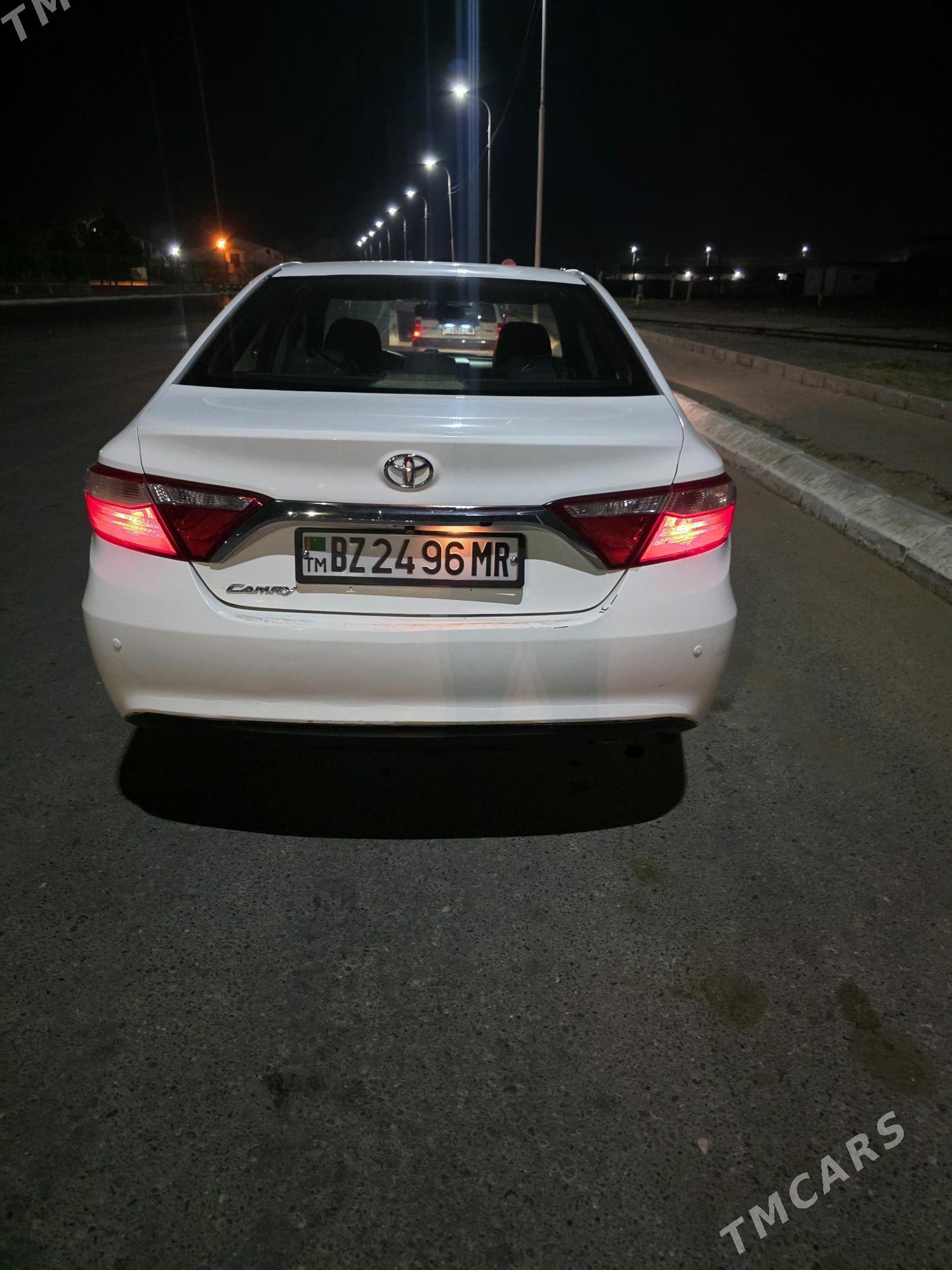 Toyota Camry 2017 - 200 000 TMT - Ýolöten - img 3