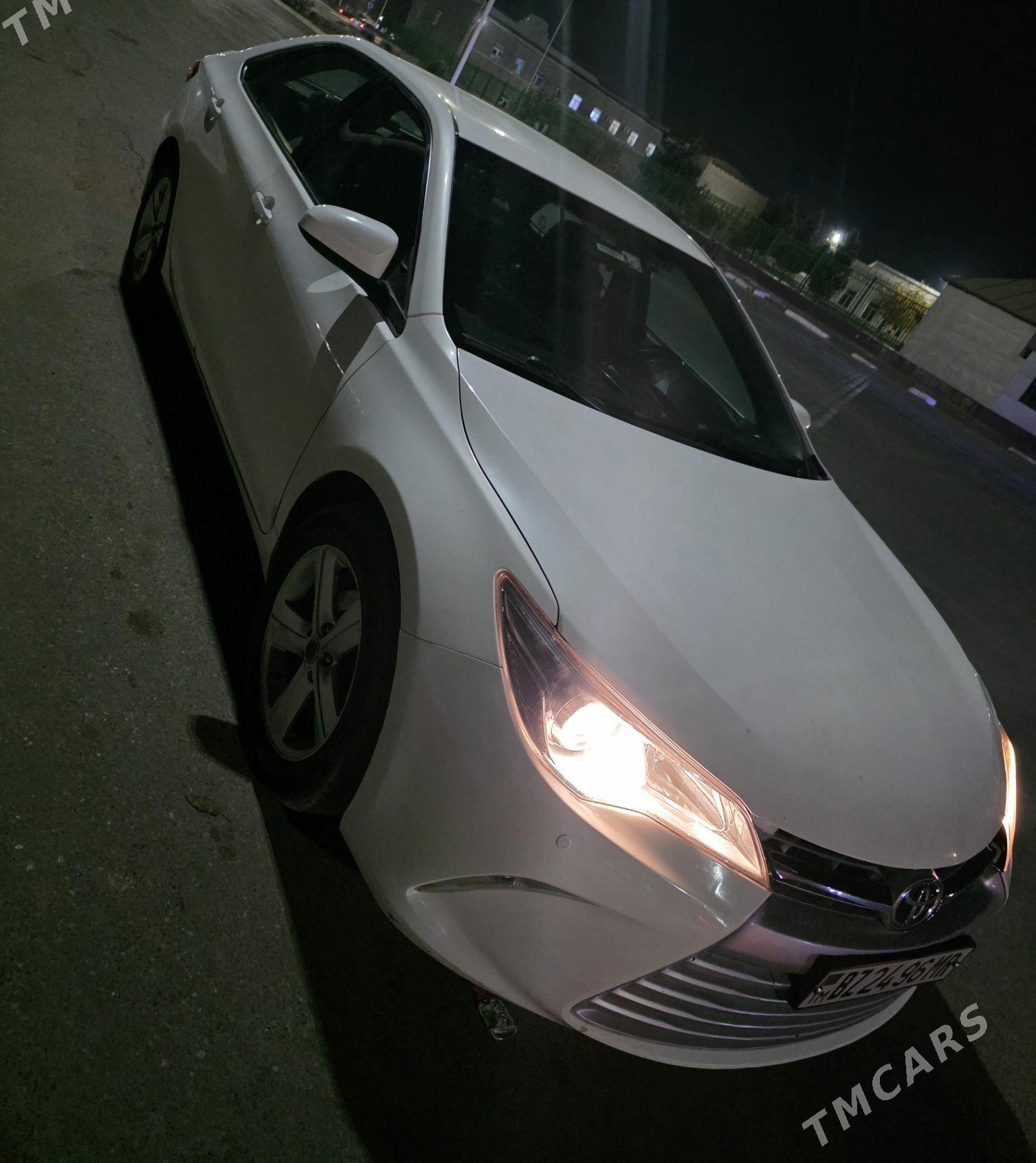 Toyota Camry 2017 - 200 000 TMT - Ýolöten - img 2