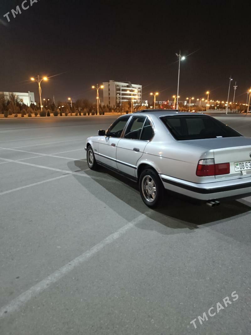 BMW E34 1994 - 80 000 TMT - Балканабат - img 8