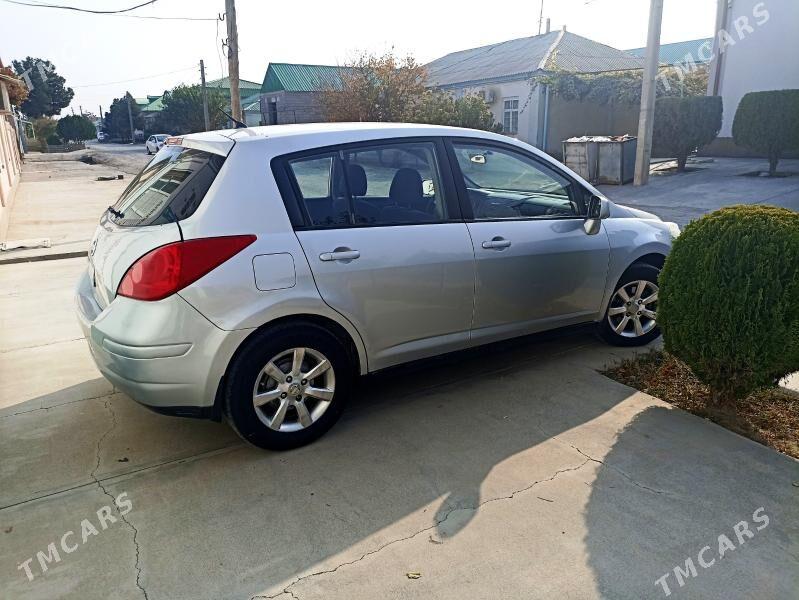 Nissan Versa 2009 - 140 000 TMT - Анев - img 3