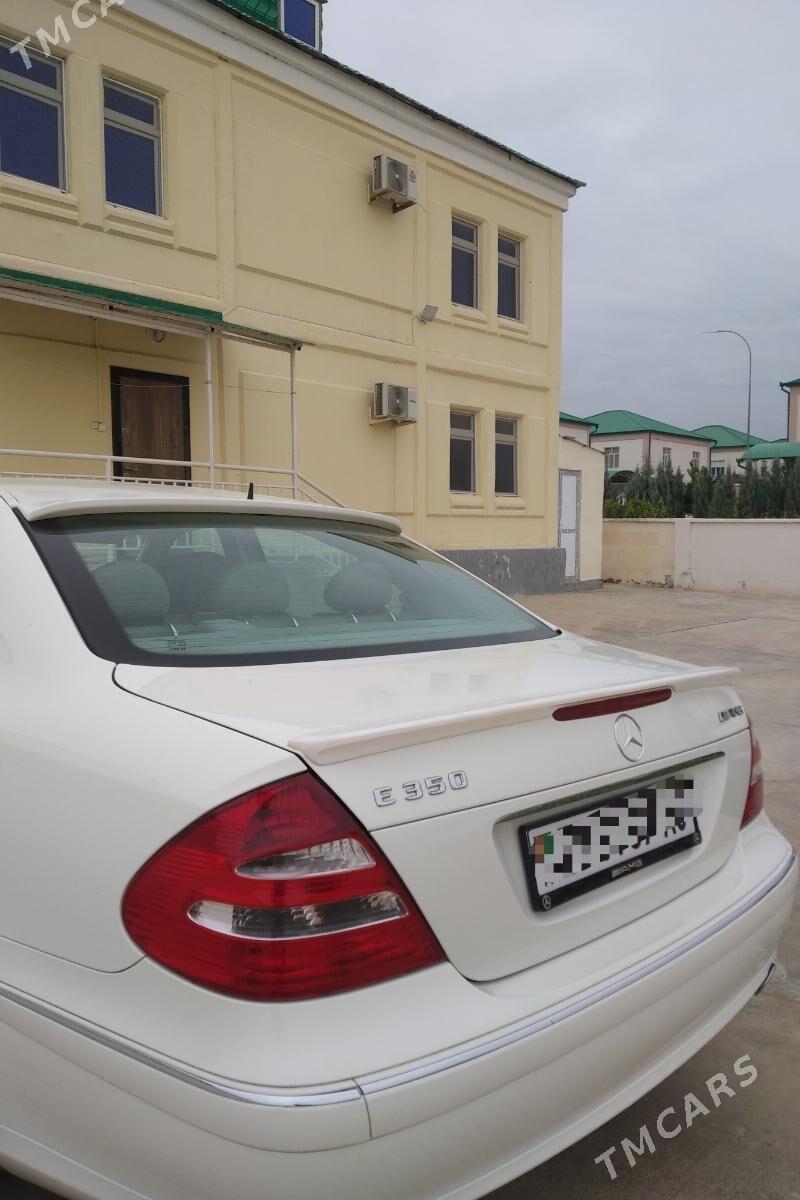 Mercedes-Benz E350 2005 - 165 000 TMT - Чоганлы - img 3