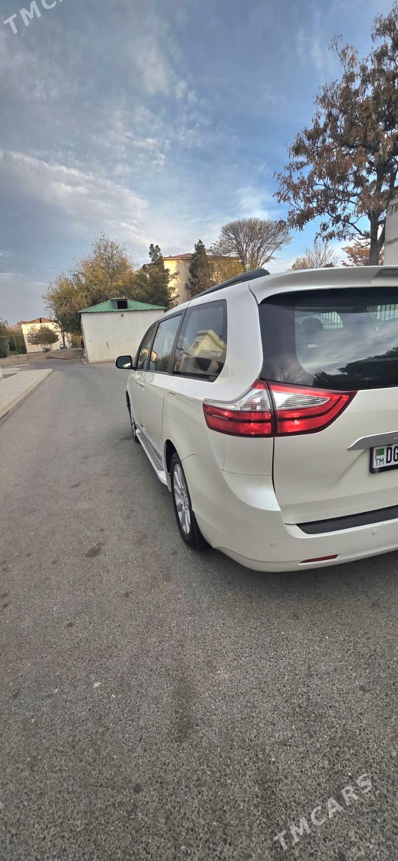 Toyota Sienna 2018 - 500 000 TMT - Ашхабад - img 3