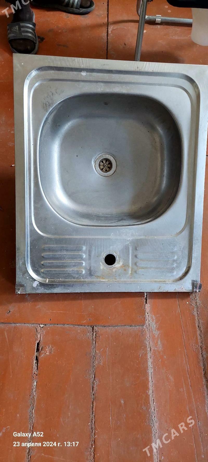 Umwalnik mebeli bilen - Бузмеин - img 2