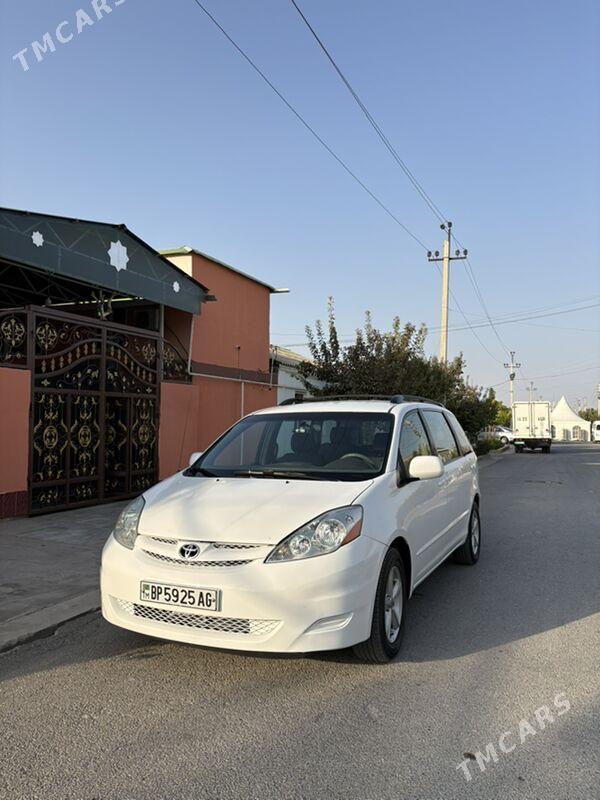 Toyota Sienna 2006 - 250 000 TMT - Ашхабад - img 1