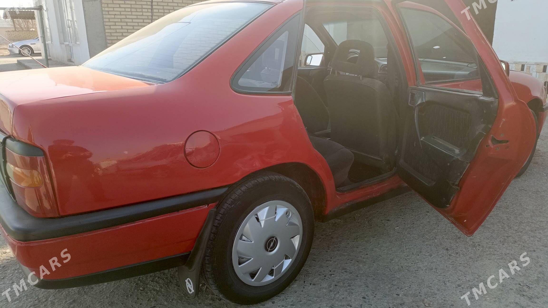 Opel Vectra 1990 - 27 000 TMT - Wekilbazar - img 4