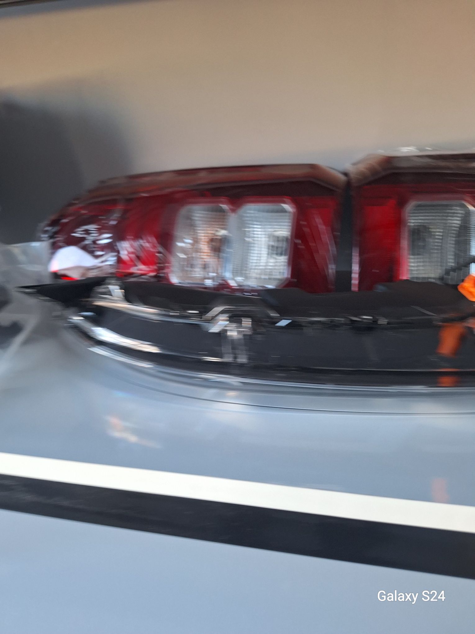 Mitsubishi L200 fara 25 model 11 000 TMT - Мары - img 2