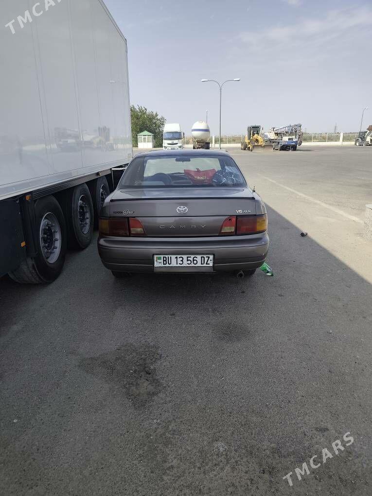 Toyota Camry 1993 - 95 000 TMT - Губадаг - img 4