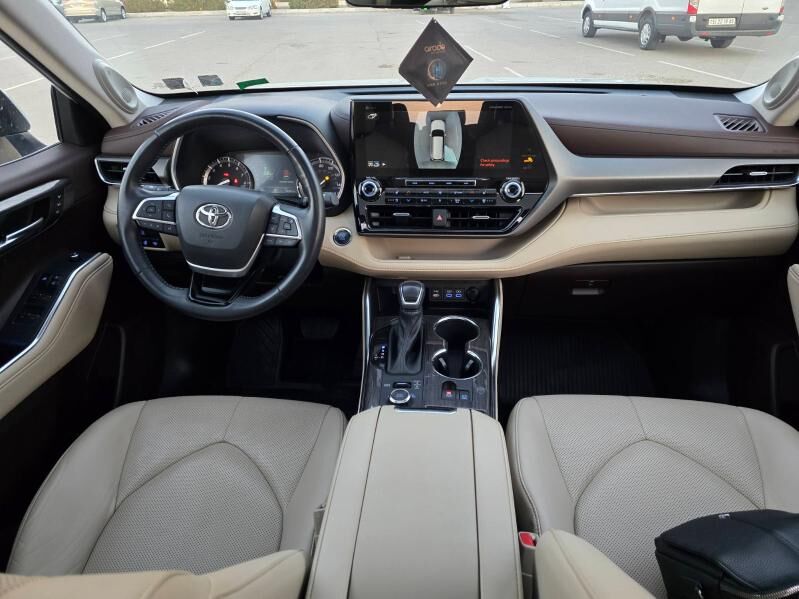 Toyota Highlander 2021 - 695 000 TMT - Ашхабад - img 2