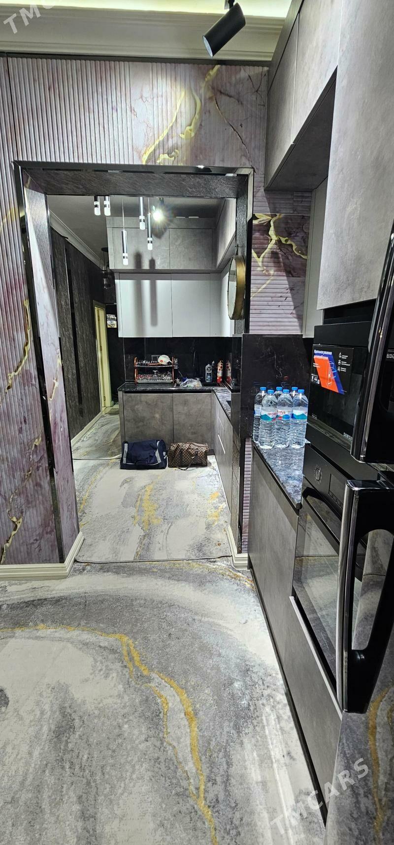 arenda jay gowdan - Howdan "W" - img 5