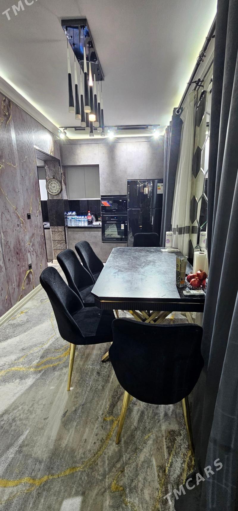 arenda jay gowdan - Howdan "W" - img 6