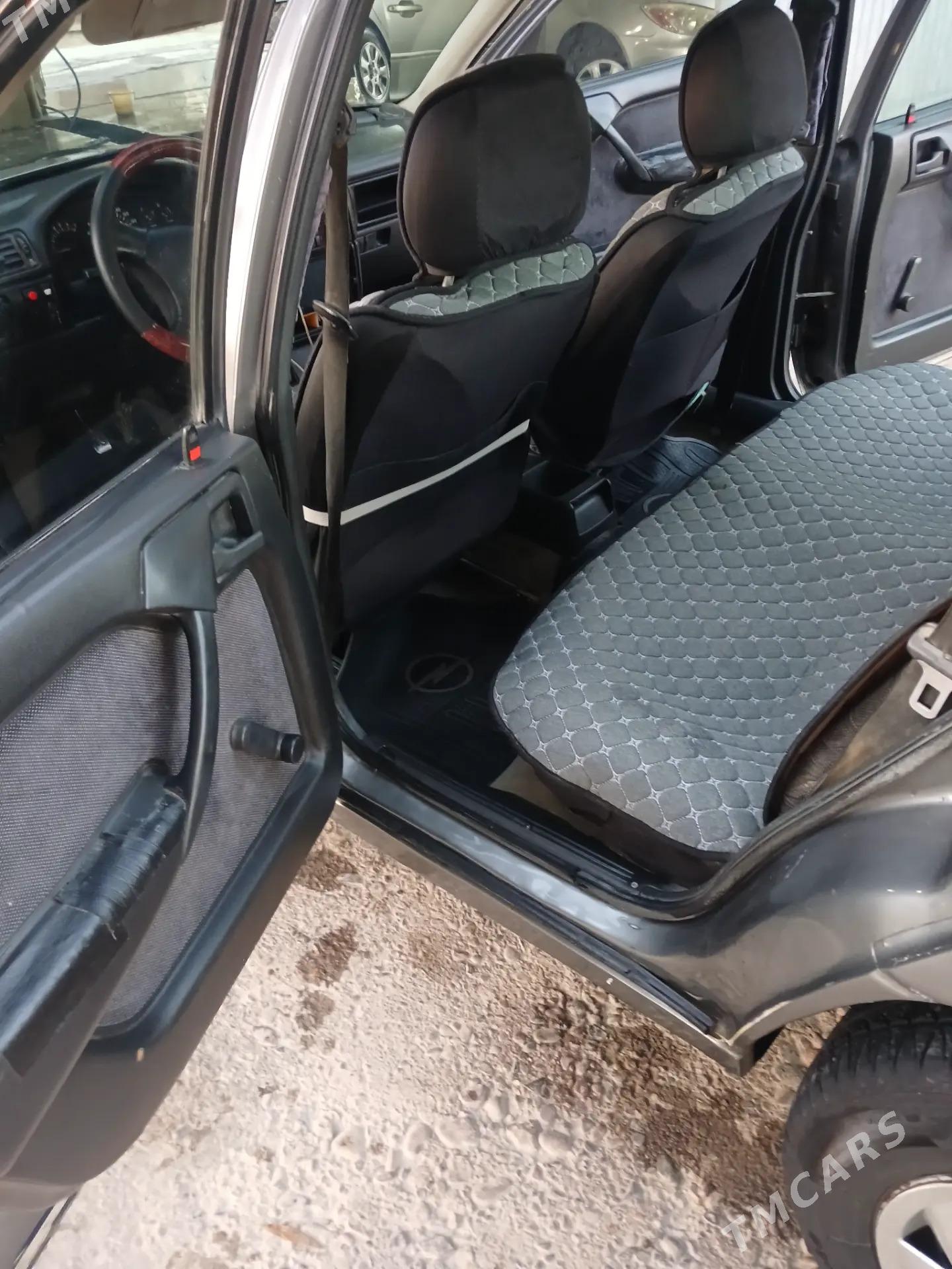 Opel Vectra 1993 - 30 000 TMT - Мары - img 5