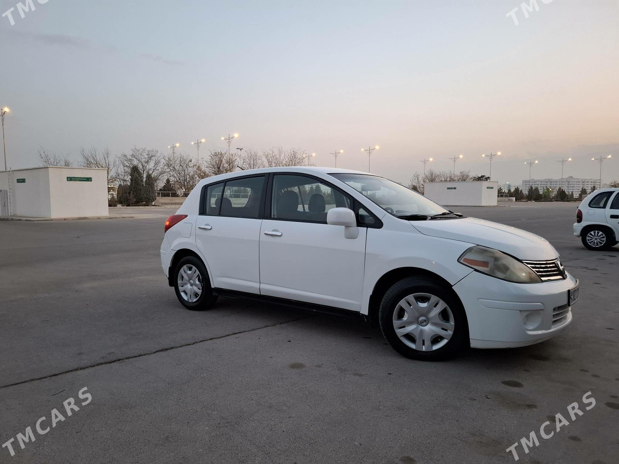 Nissan Versa 2009 - 128 000 TMT - Ашхабад - img 2
