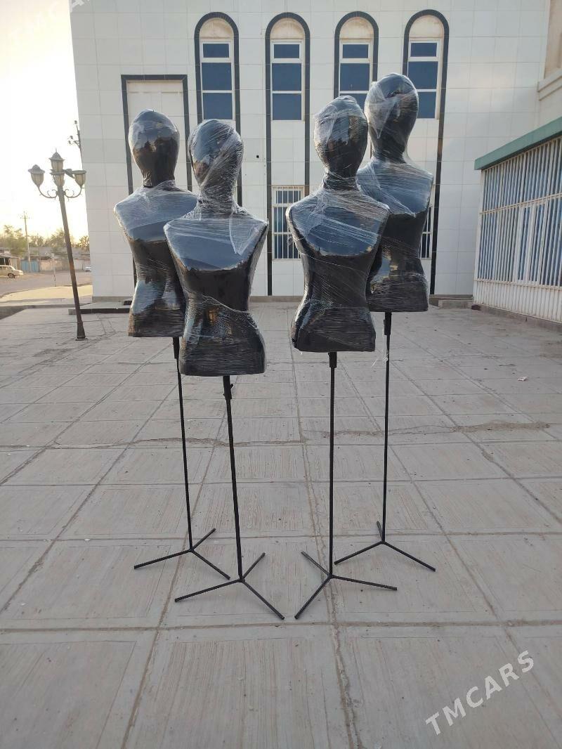 Maneken jeniskiy kelleli - Мургап - img 2