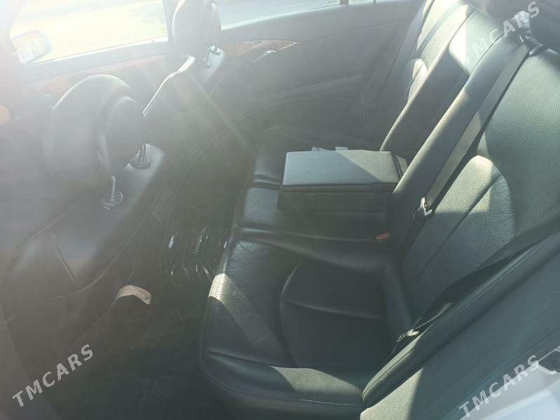 Mercedes-Benz E320 2003 - 165 000 TMT - Балканабат - img 6