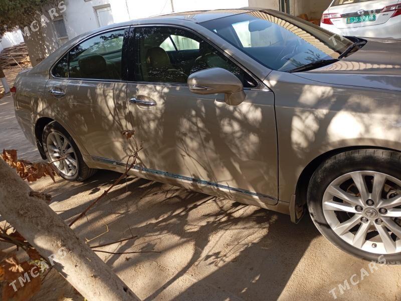 Lexus ES 350 2010 - 250 000 TMT - Теджен - img 6