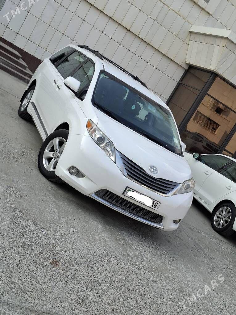 Toyota Sienna 2015 - 397 000 TMT - Ашхабад - img 2