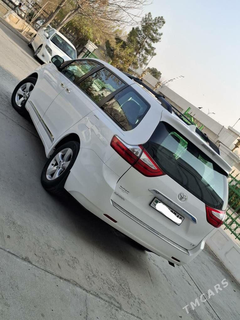 Toyota Sienna 2015 - 397 000 TMT - Ашхабад - img 3