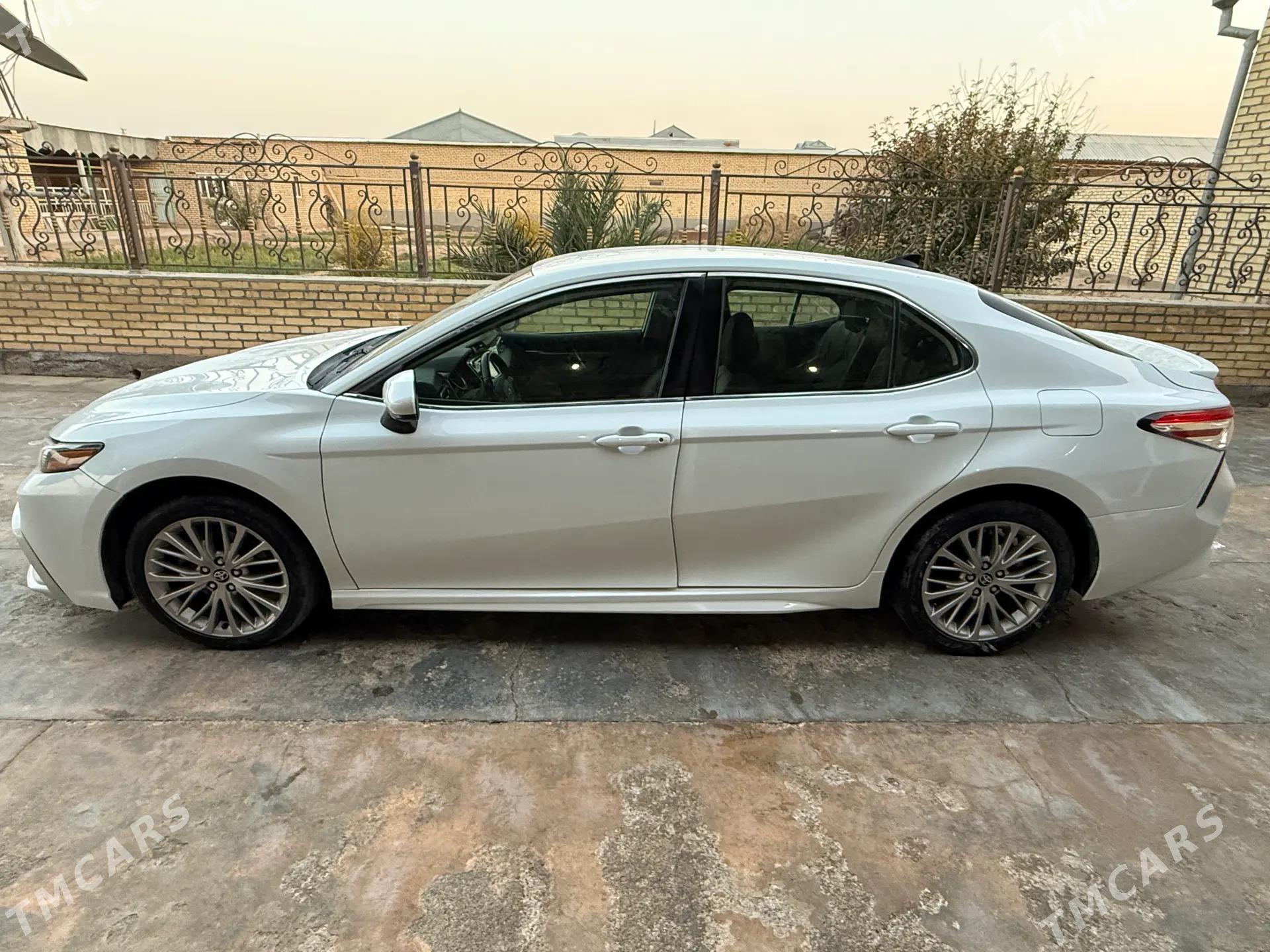 Toyota Camry 2020 - 312 000 TMT - Baýramaly - img 7