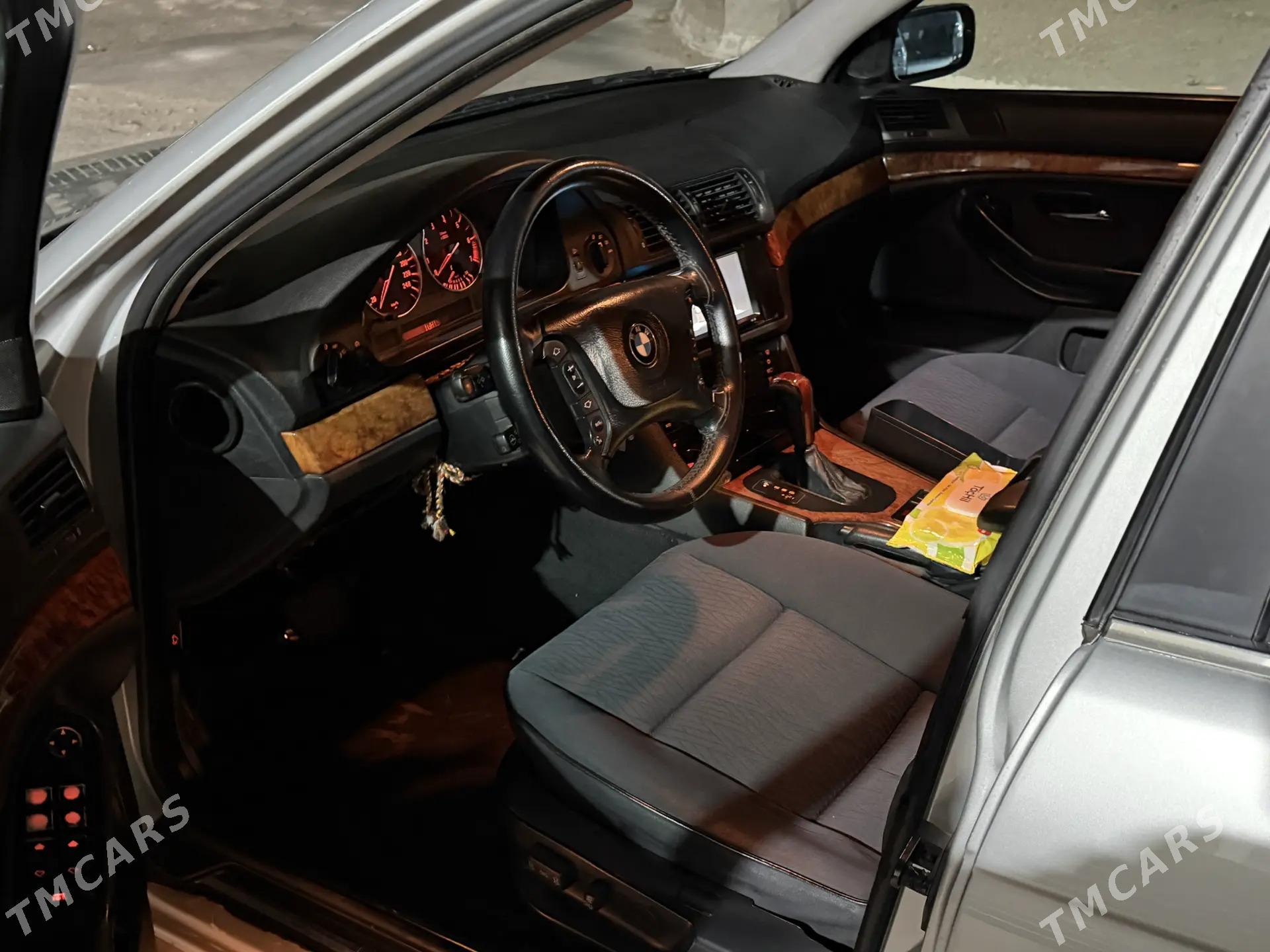 BMW E39 2000 - 120 000 TMT - Балканабат - img 3