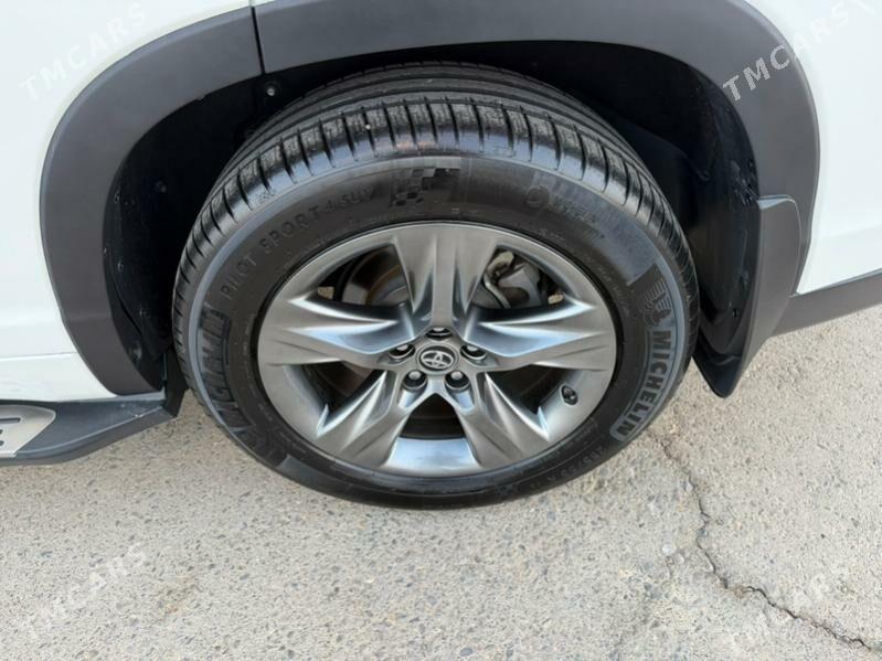 Toyota Highlander 2019 - 535 000 TMT - Aşgabat - img 3